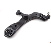 RH Front Lower Control Arm & Ball Joint For Toyota Corolla ZRE152 2007-2013