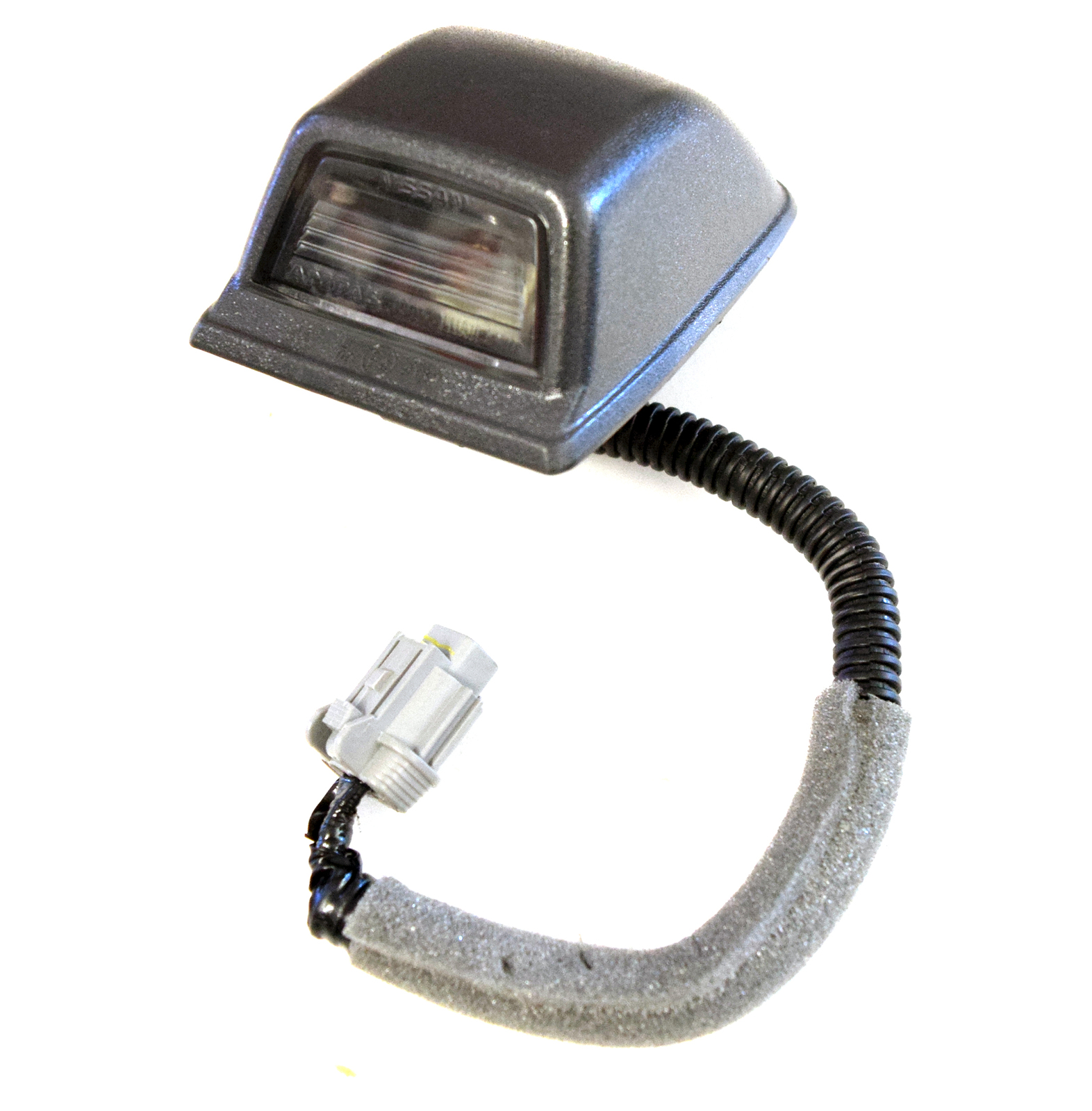 Nissan navara shop number plate light