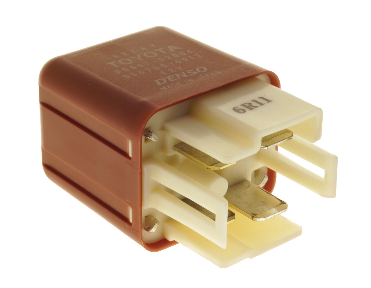 Headlight Relay Suit Toyota Hilux 3.4ltr 5VZFE VZN172R 20022005