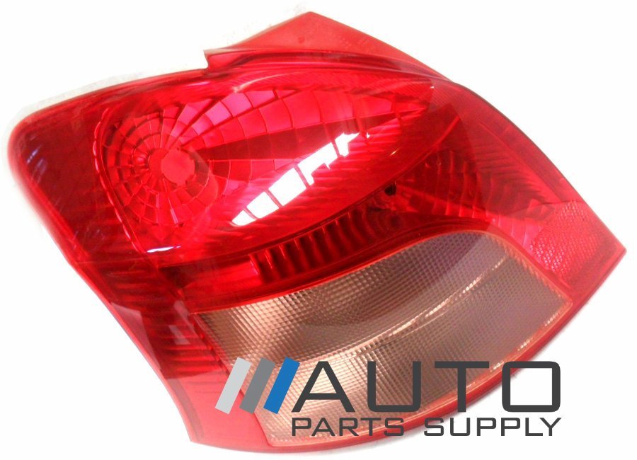 GENUINE TOYOTA YARIS 2005-2009 RIGHT DRIVER SIDE REAR OUTER TAIL LIGHT LAMP