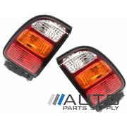 Pair of Tail Lights For Toyota Rav4 10 Series Update 1997-2000