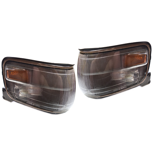 Pair of Indicators Corner Lights suit Mitsubishi L300 Express Van 2000-2005