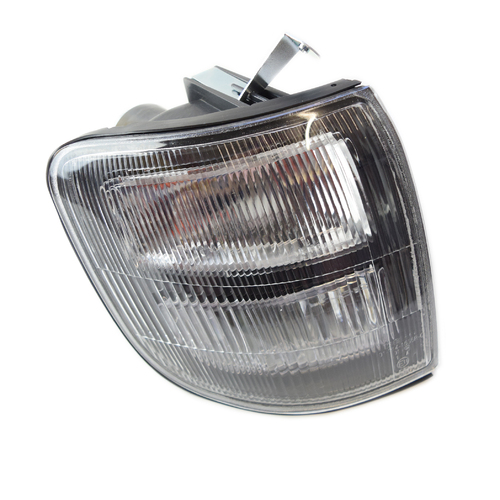 RH Clear Indicator Corner Light suit Mitsubishi NL Pajero GLS 1997-2000