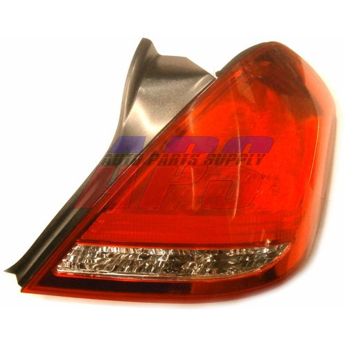 RH Drivers Side Tail Light suit Nissan J31 Maxima 2003-2005