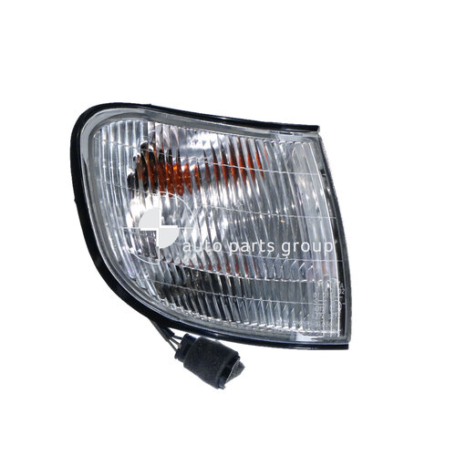 Genuine RH Drivers Side Corner Light suit Kia Sportage JA 1998-2003
