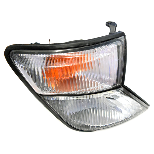 RH Indicator Corner Light suit Nissan GU Patrol 1997-2001