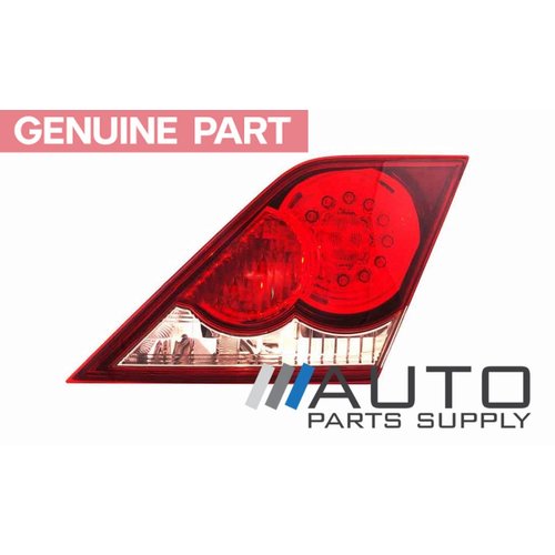 Genuine RH Boot Garnish Light For Toyota GSV40R Aurion Sportivo 2006-2009