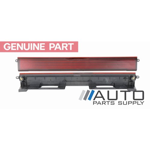 Genuine Centre Tailgate Garnish For Toyota ACR30R Tarago Series 1 2000-2003
