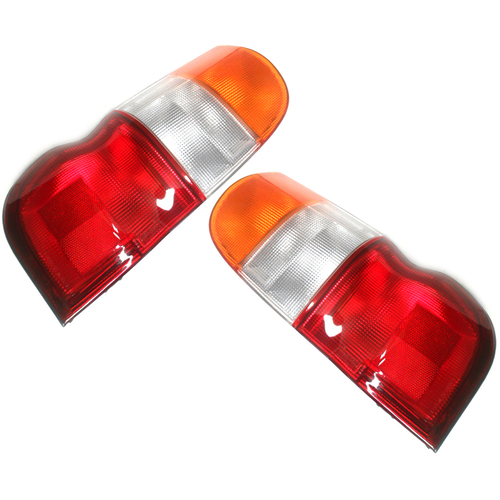 Pair of Tail Lights For Toyota Hiace SBV 1995-2003 Models